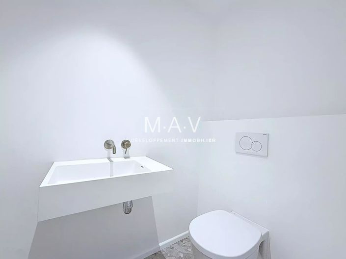 Image No.20-3 Bed Apartment for sale