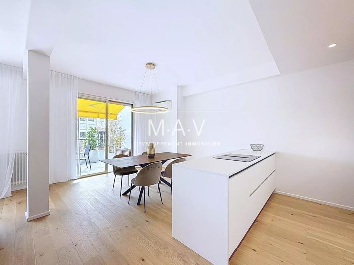 Image No.21-3 Bed Apartment for sale