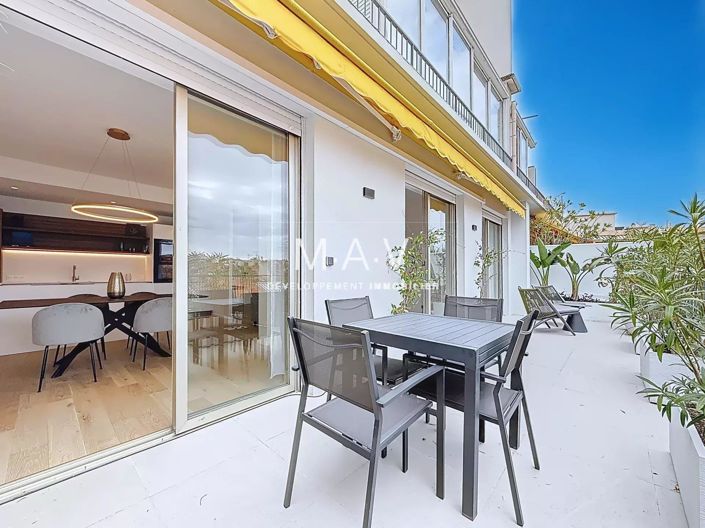 Image No.25-3 Bed Apartment for sale