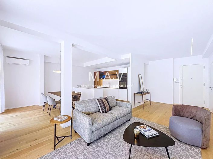 Image No.9-3 Bed Apartment for sale