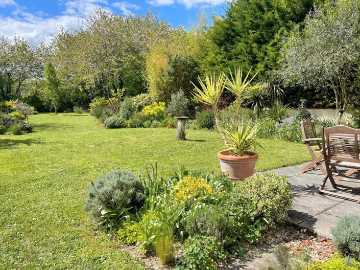 Image No.23-4 Bed House for sale