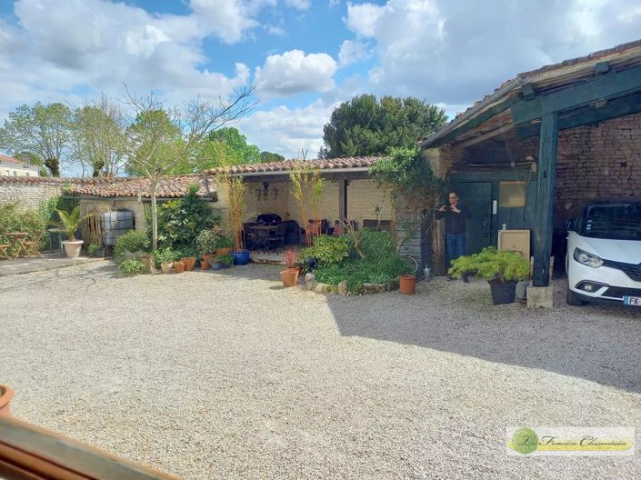 Image No.27-4 Bed House for sale