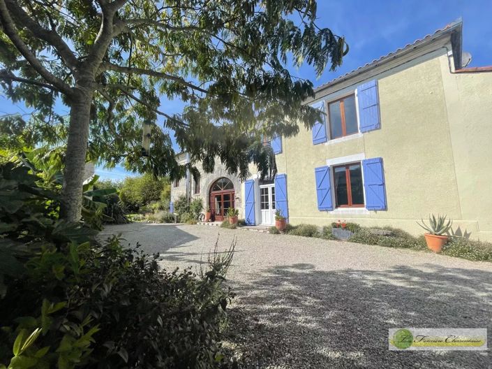 Image No.3-Maison de 4 chambres à vendre à Aigre
