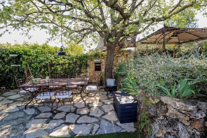 Image No.11-3 Bed House for sale