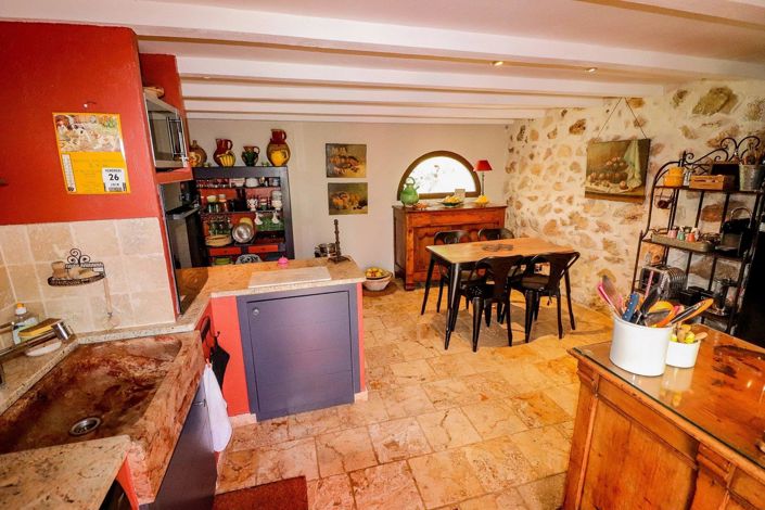 Image No.19-3 Bed House for sale