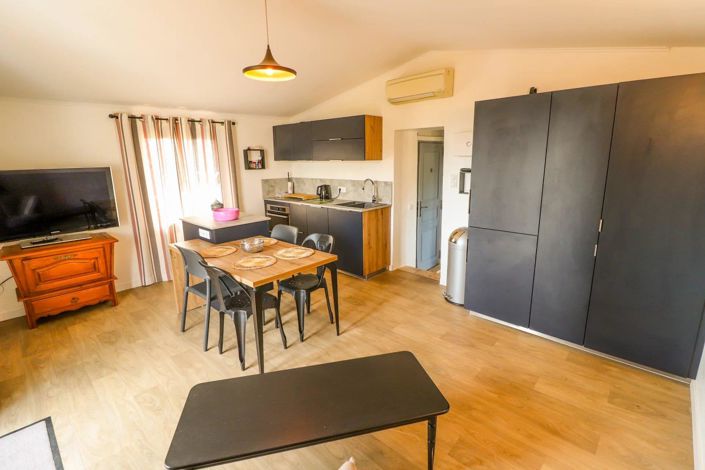 Image No.22-3 Bed House for sale