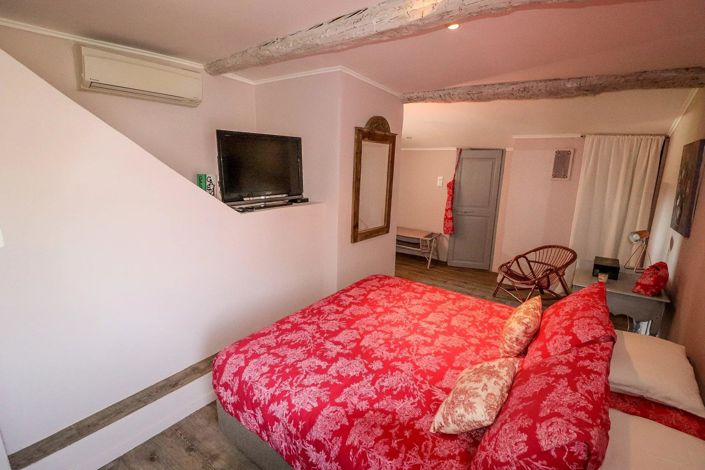 Image No.24-3 Bed House for sale