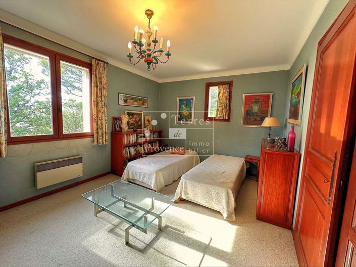 Image No.19-3 Bed House for sale