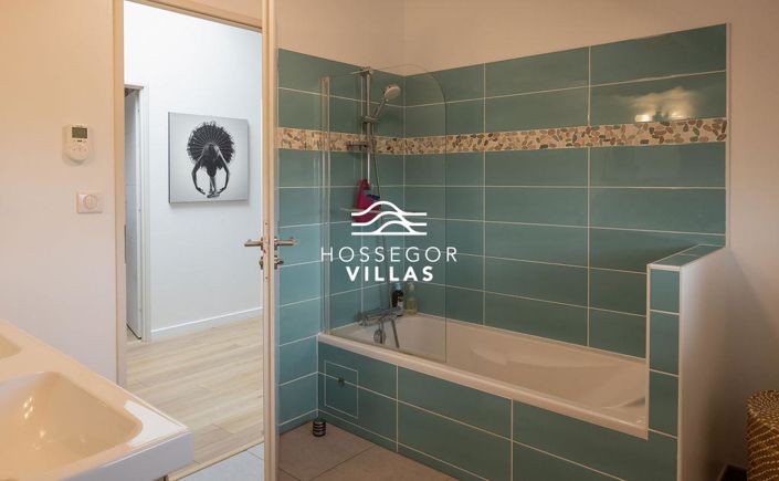 Image No.12-5 Bed House for sale