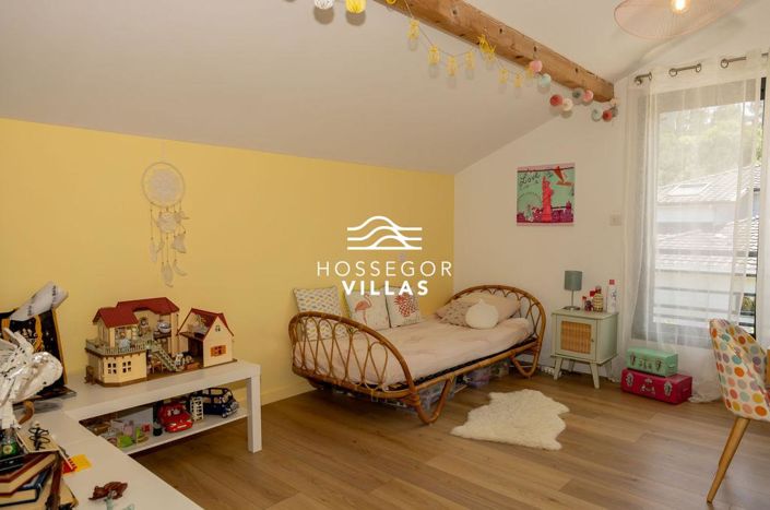 Image No.9-5 Bed House for sale