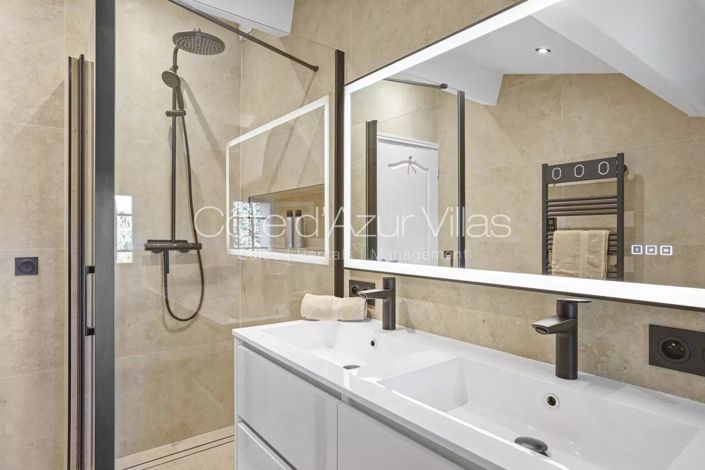 Image No.10-Maison de 5 chambres à vendre à Valbonne