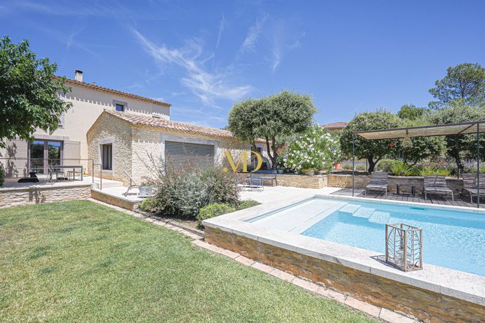 Image No.2-4 Bed House for sale