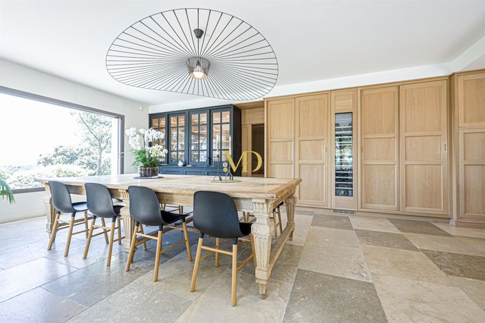 Image No.29-4 Bed House for sale