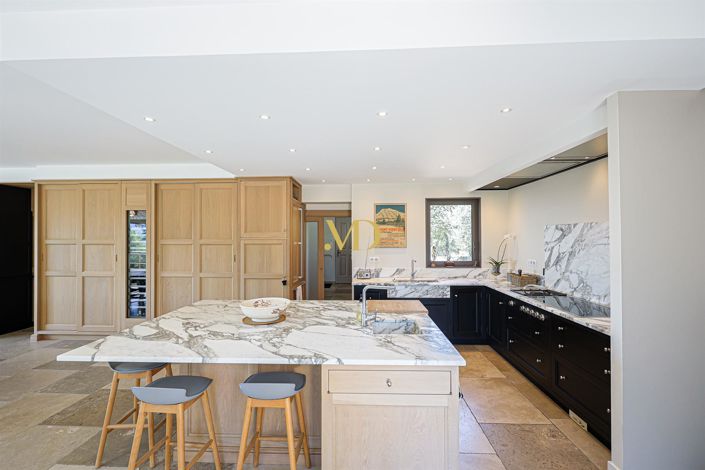 Image No.33-4 Bed House for sale