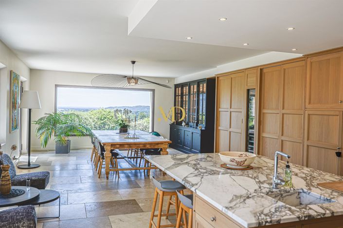 Image No.35-4 Bed House for sale