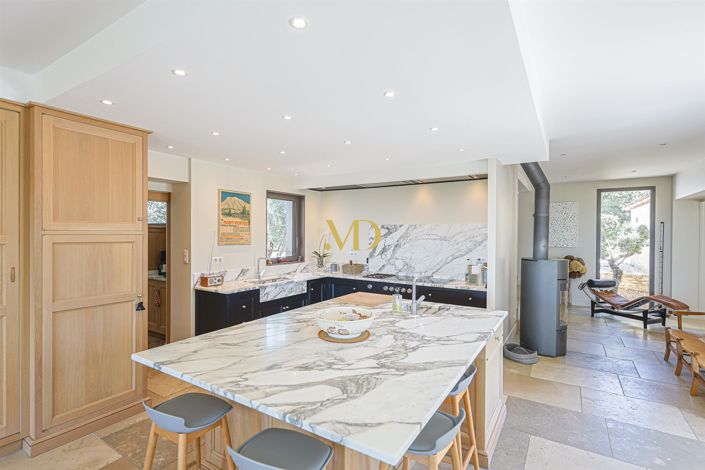 Image No.37-4 Bed House for sale