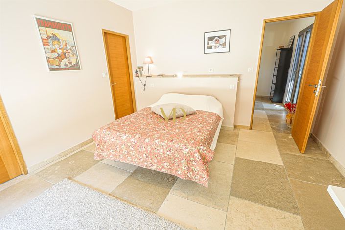 Image No.52-4 Bed House for sale