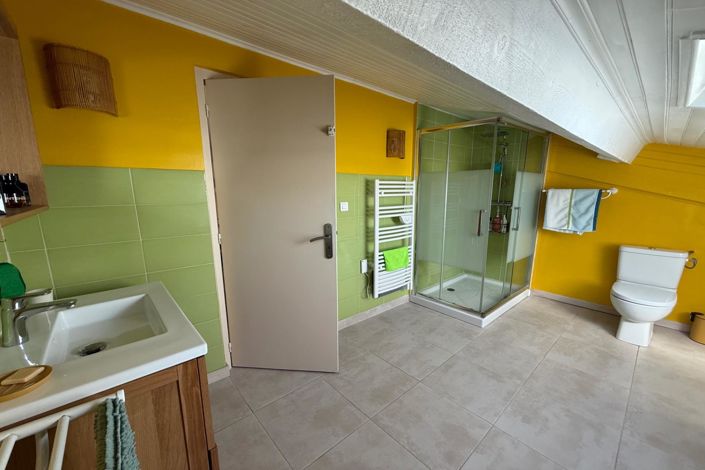 Image No.12-4 Bed House for sale