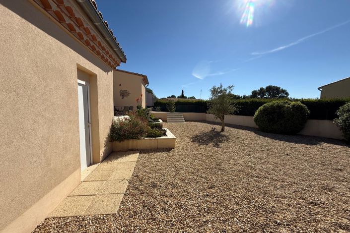 Image No.15-4 Bed House for sale