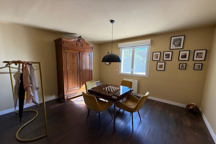 Image No.7-4 Bed House for sale