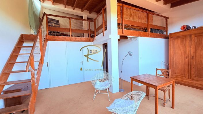 Image No.5-Maison de 6 chambres à vendre à Salavas