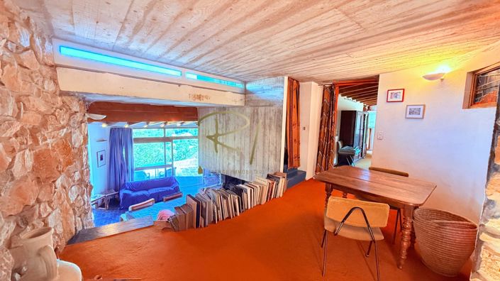 Image No.7-6 Bed House for sale