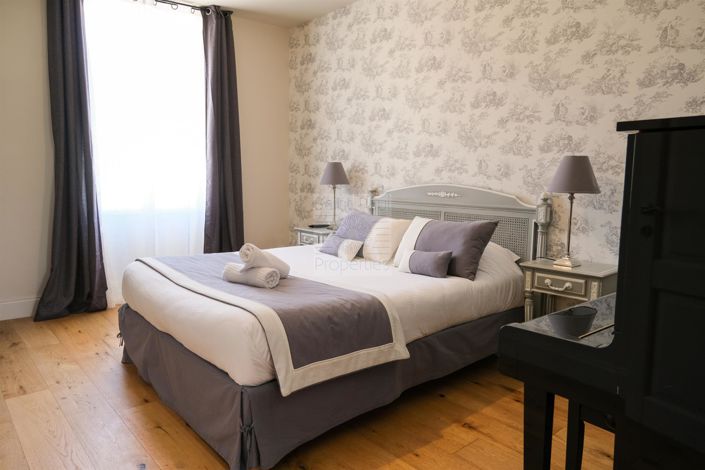 Image No.12-4 Bed House for sale