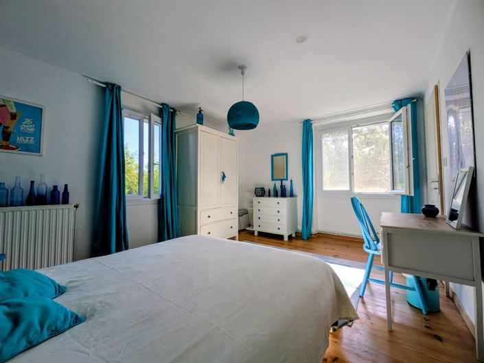 Image No.9-4 Bed House for sale