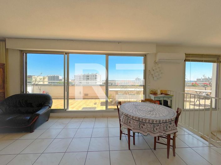 Image No.3-3 Bed Apartment for sale