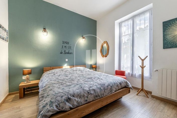 Image No.7-12 Bed House for sale