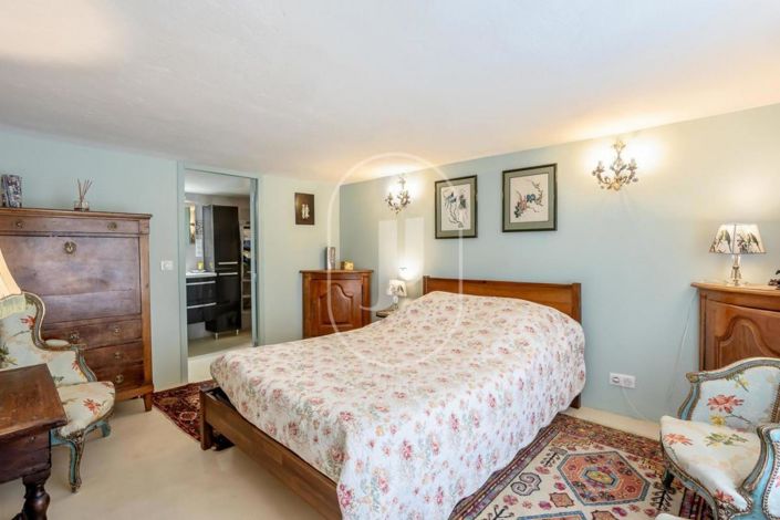 Image No.13-3 Bed House for sale