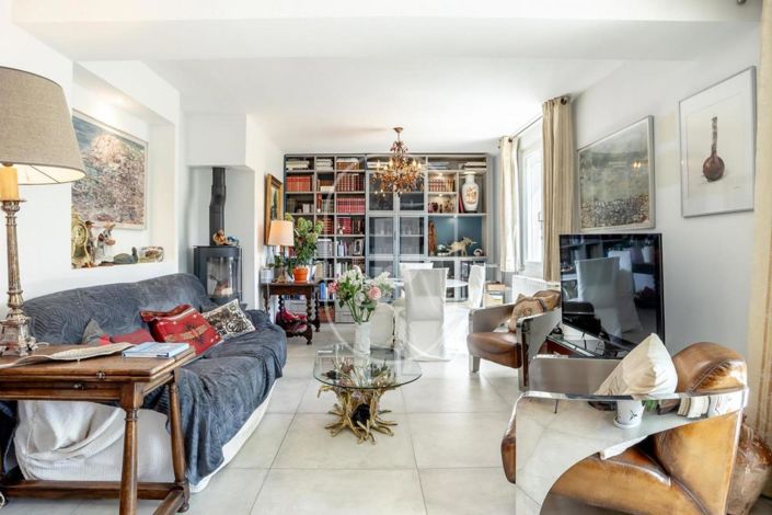 Image No.7-3 Bed House for sale