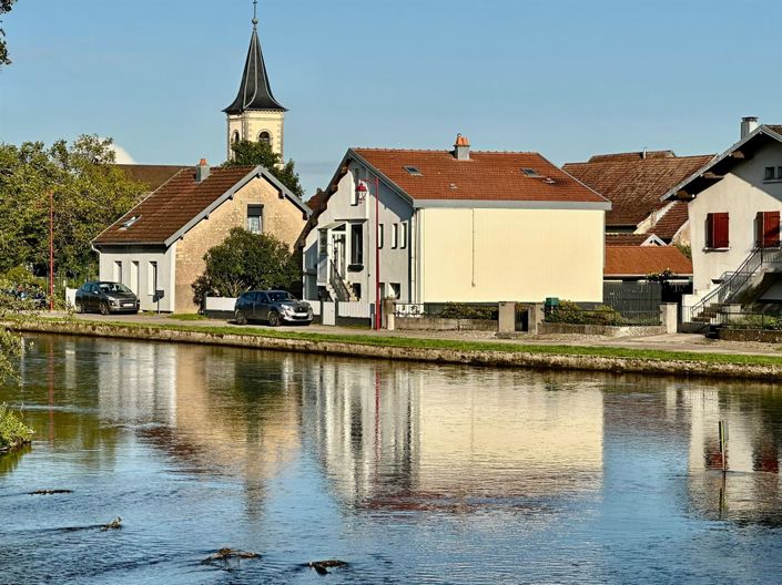 Image No.1-3 Bed House for sale