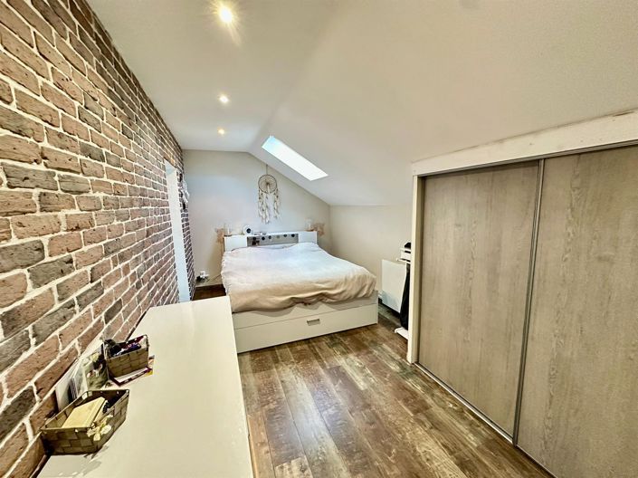 Image No.10-3 Bed House for sale