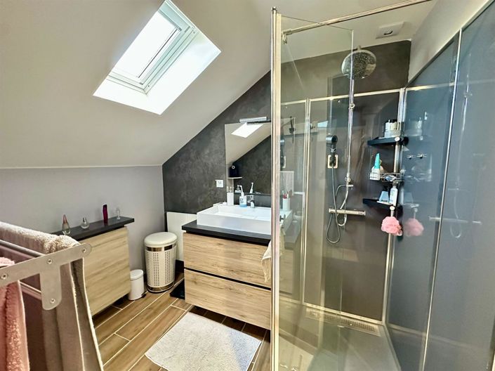 Image No.12-3 Bed House for sale