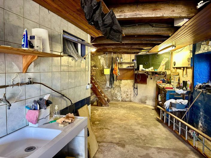 Image No.16-3 Bed House for sale