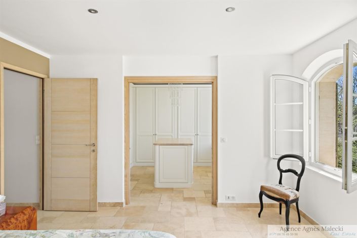 Image No.28-4 Bed House for sale