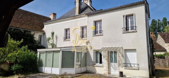 Champigny-sur-Veude, House