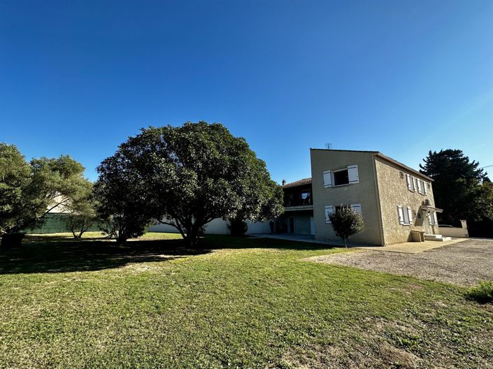 Image No.25-5 Bed House for sale