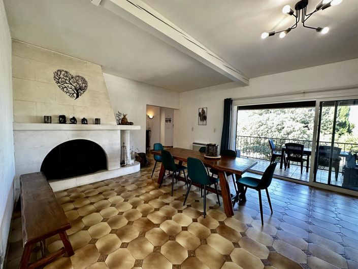 Image No.3-5 Bed House for sale