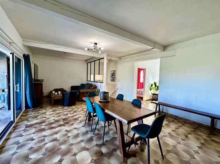 Image No.4-5 Bed House for sale