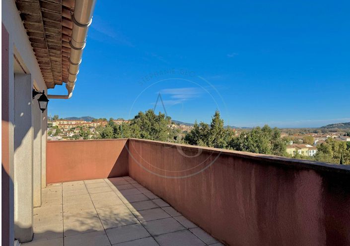 Image No.16-3 Bed Property for sale