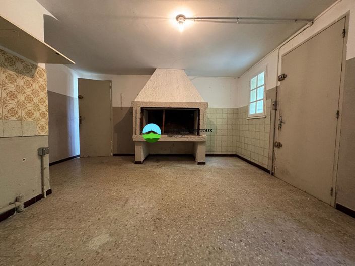 Image No.11-5 Bed House for sale