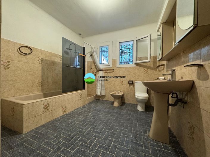 Image No.15-5 Bed House for sale