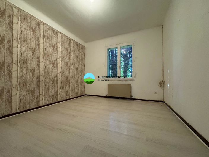 Image No.8-5 Bed House for sale