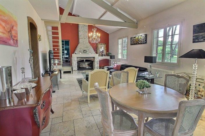 Image No.8-3 Bed House for sale