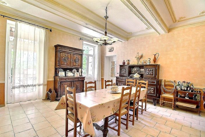 Image No.3-5 Bed House for sale