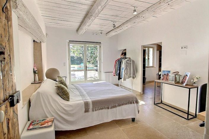 Image No.12-4 Bed House for sale