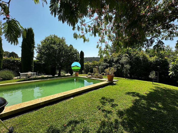 Image No.8-4 Bed House for sale