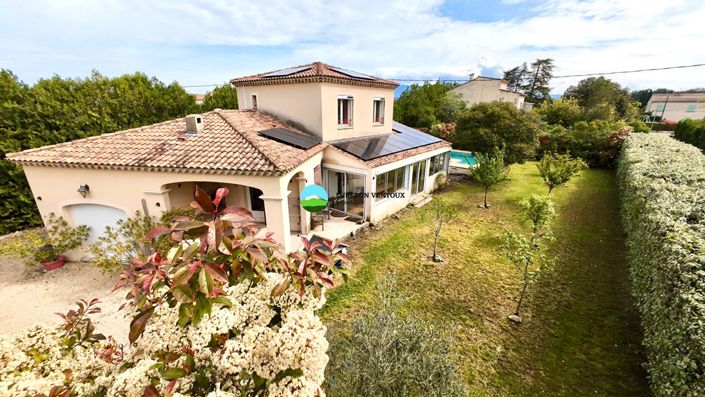 Image No.1-5 Bed House for sale